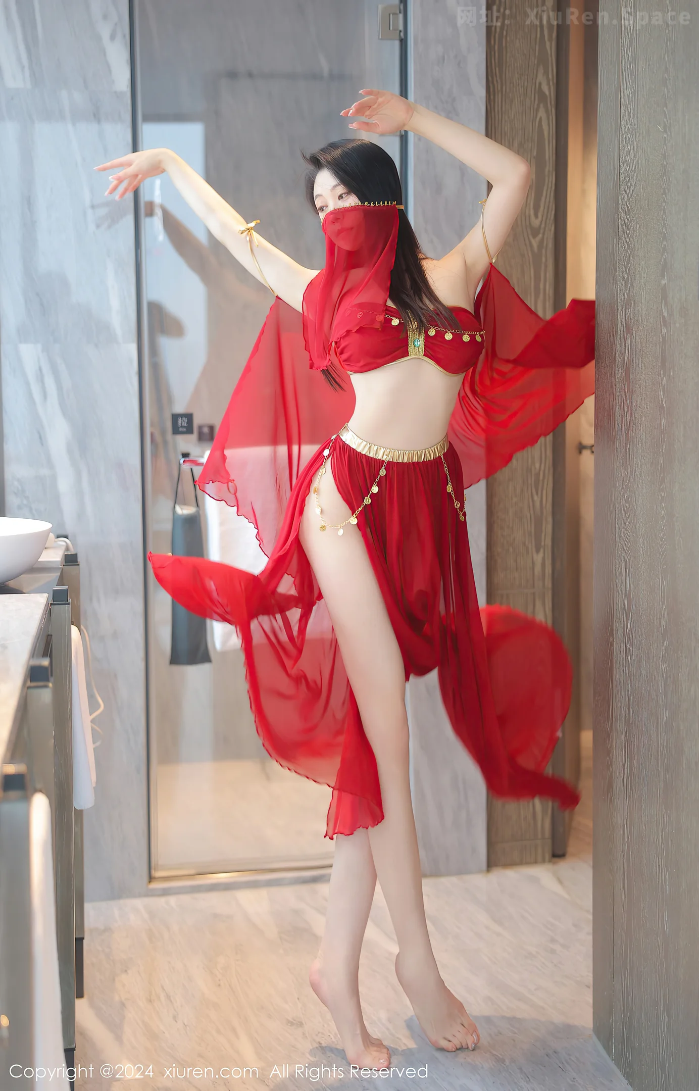 图片[4]-[XiuRen秀人网]VOL.8420 模特清妙异域舞娘装扮性感红色舞裙秀曼妙身姿修长美腿迷人写真93P-秀人网官方网站